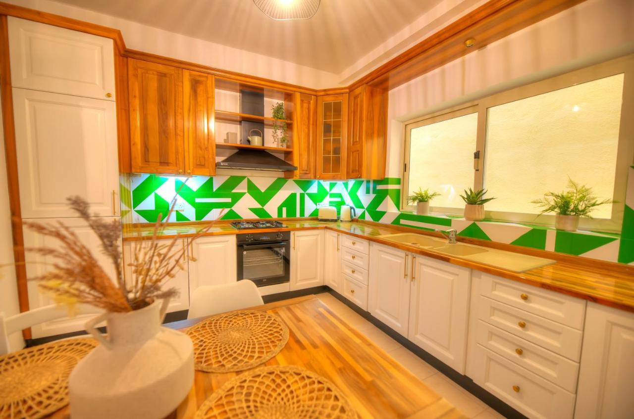Beautifully Furnished Seafront 4 Bedrooms Goslm-4 Sliema Esterno foto